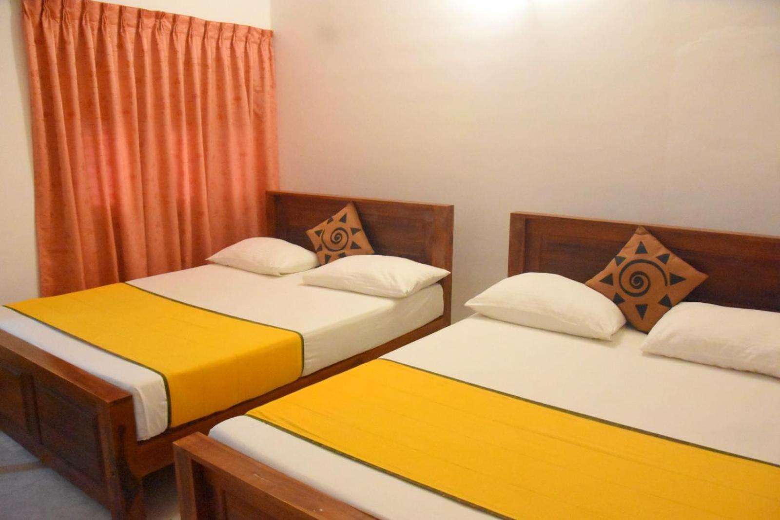 Yellow Birds Resort Anuradhapura Room photo